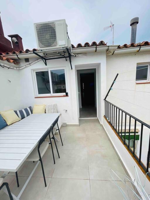 Attic Apartment In Old Town Дения Экстерьер фото